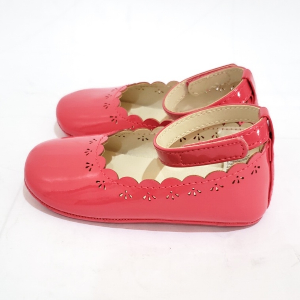 Gymboree Strawberry Mary Jane Shoes - Picture 3 of 7